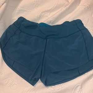 size 6 lululemon shorts